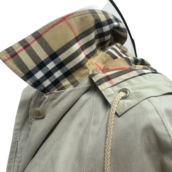 EUC Burberry Women's Hooded Trench Coat Beige Nova Check Lining Size 2 - Picture 5 of 8